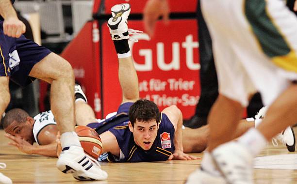 还因为他对 还因为他对