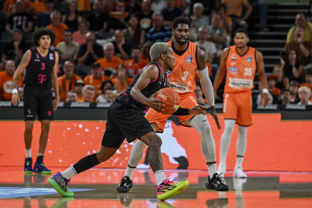 帮助球队度 帮助球队度