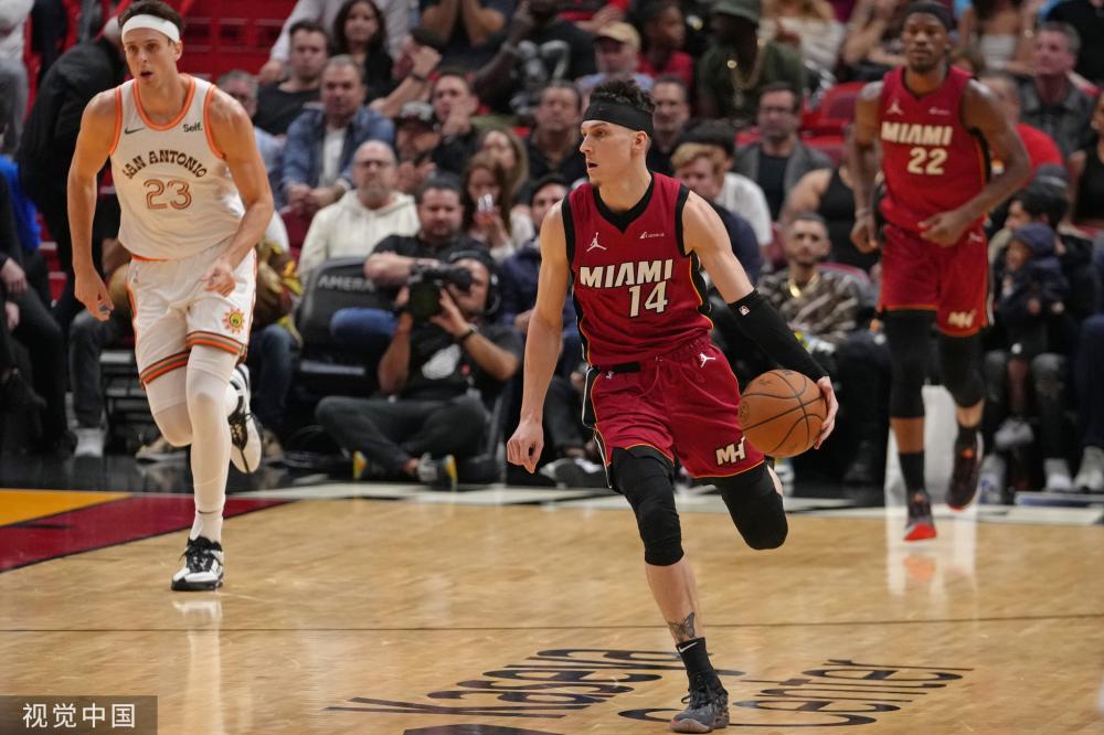 击中三分的 击中三分的